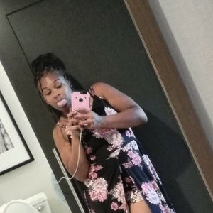 Meet your Posher, Nikki